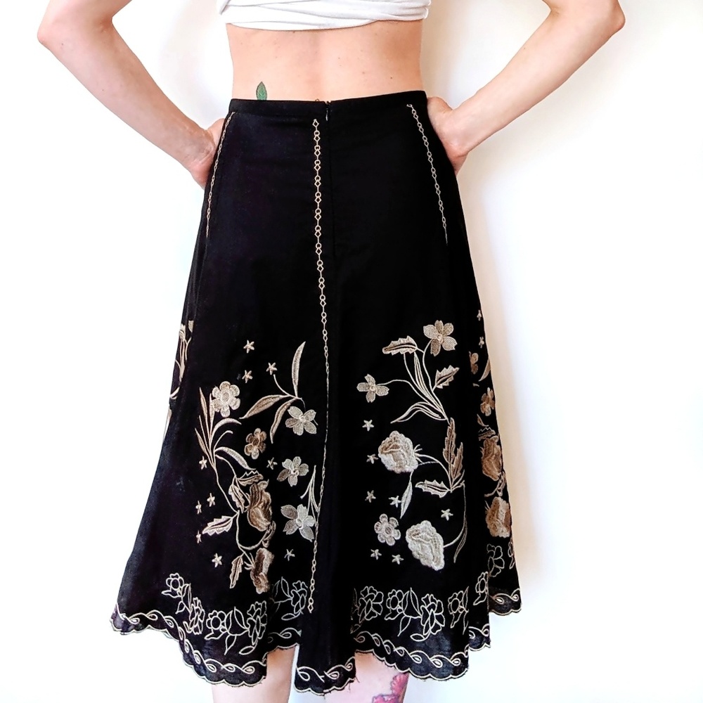 Forever 21 midi embroidered floral skirt